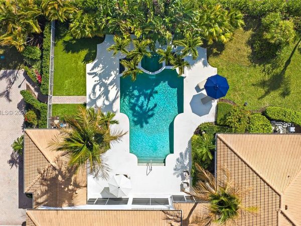 325 Eagle Dr , Jupiter, FL 33477