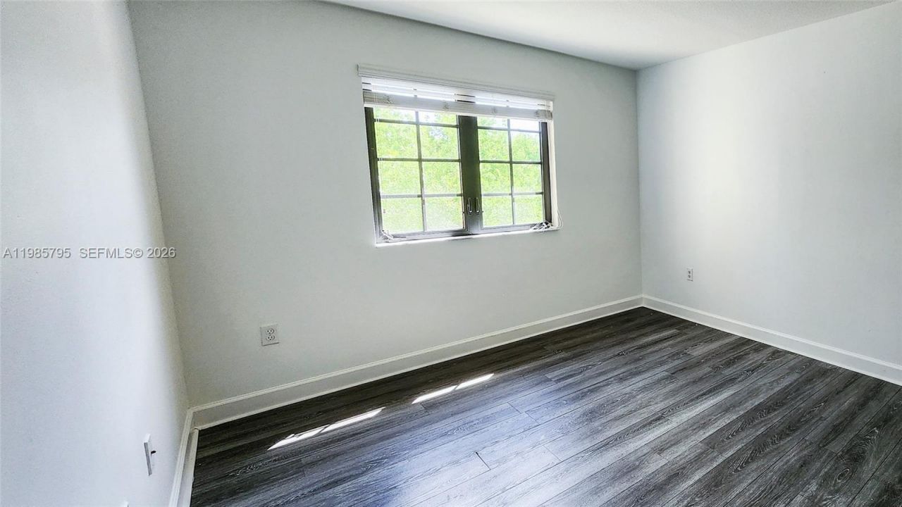 470 NE 194th Ter, Unit 470, Miami, FL 33179 Photo