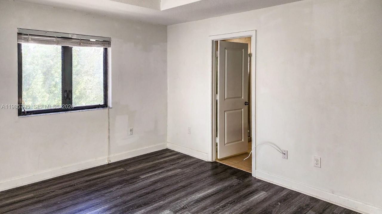 470 NE 194th Ter , Unit 470, Miami, FL 33179 Photo