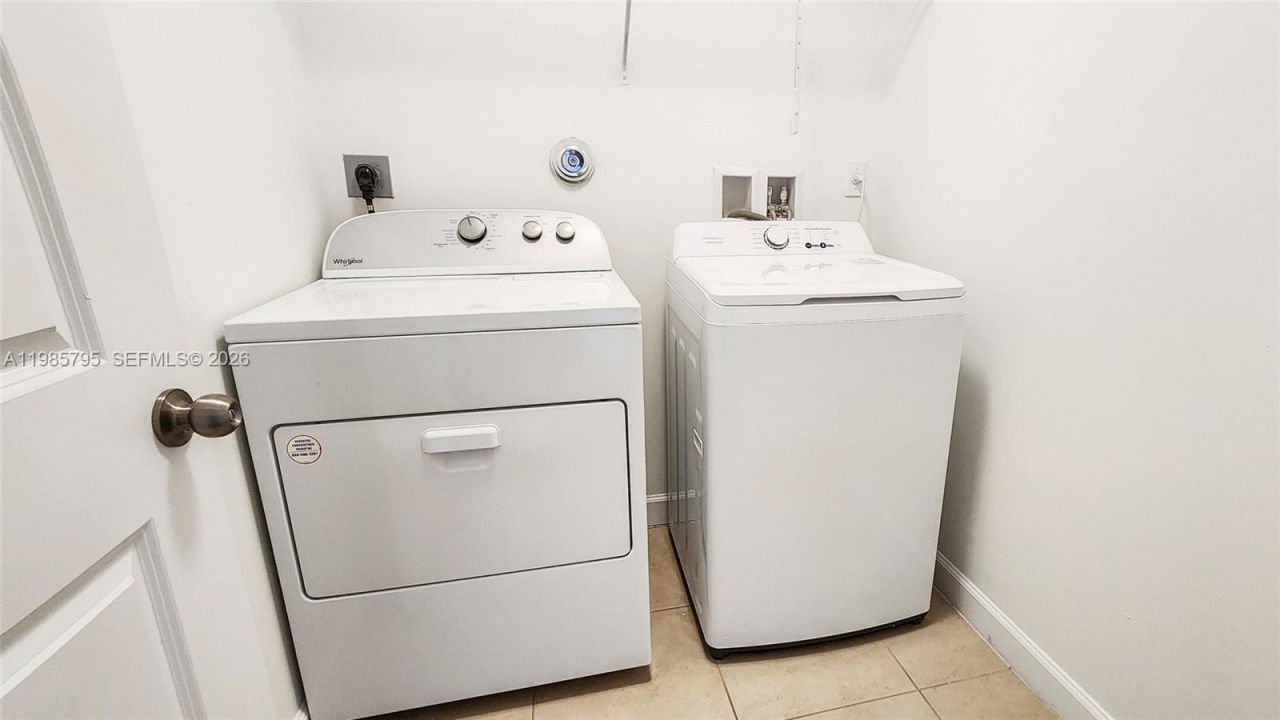 470 NE 194th Ter, Unit 470, Miami, FL 33179 Photo