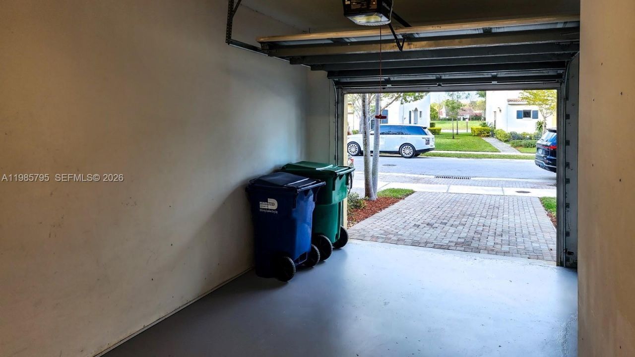 470 NE 194th Ter , Unit 470, Miami, FL 33179 Photo