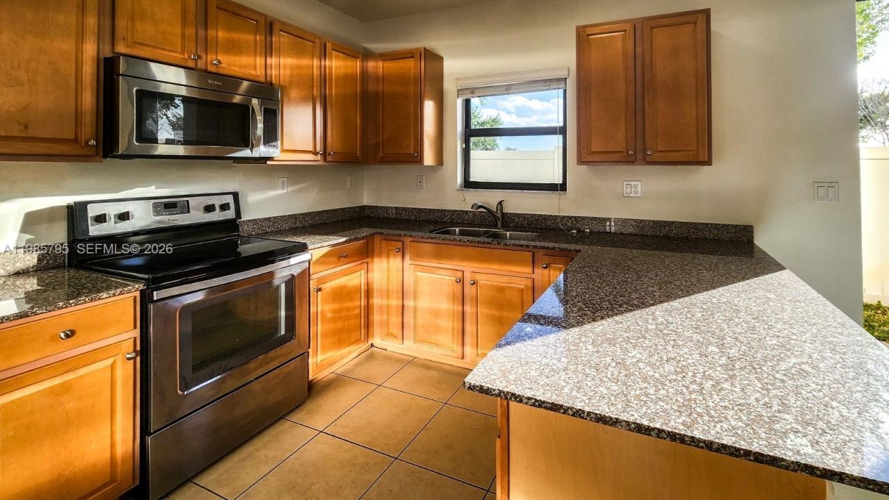 470 NE 194th Ter , Unit 470, Miami, FL 33179 Photo