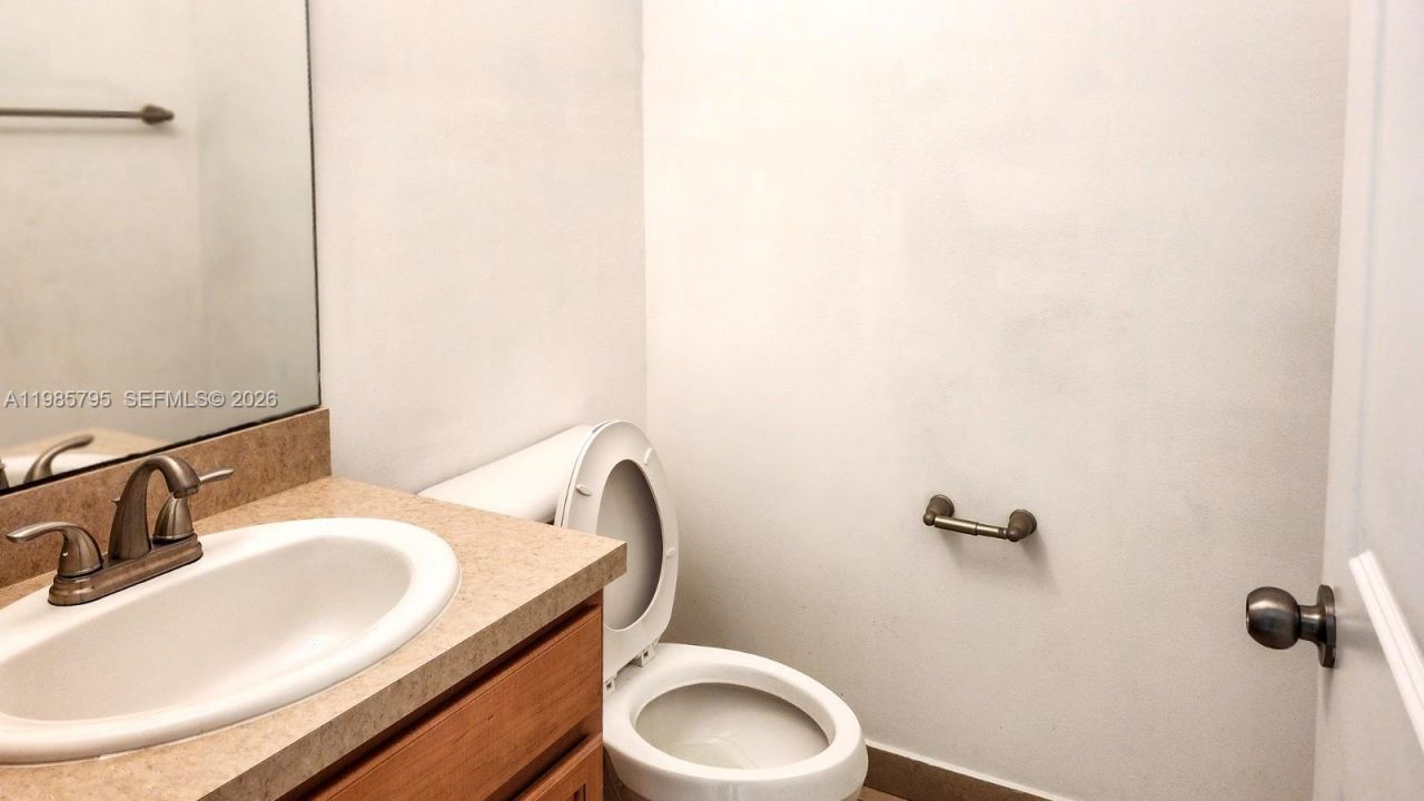 470 NE 194th Ter , Unit 470, Miami, FL 33179 Photo