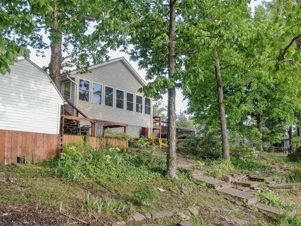 50 SHAW Road, Creal Springs, IL 62922