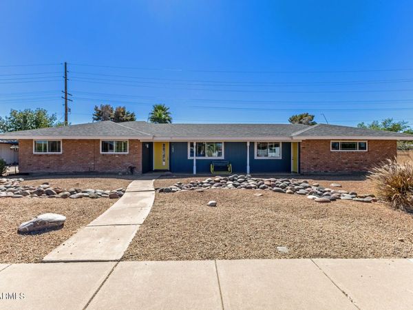 1625 E GREENWAY Street, Mesa, AZ 85203
