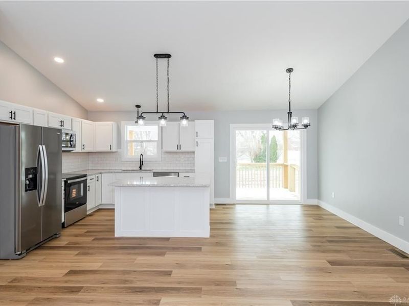 1389 Leon Drive, West Alexandria, OH 45381 Photo 12