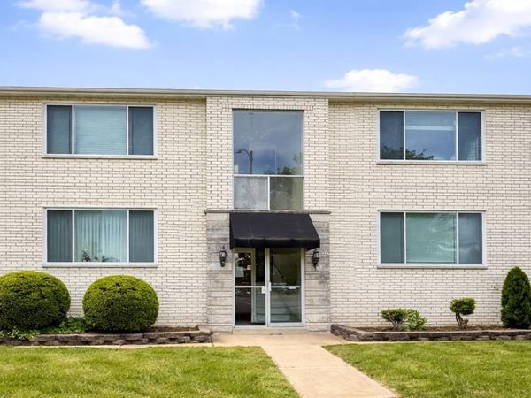 7500 Morganford Road , St Louis, MO 63116