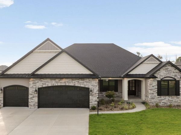 18470 Forest Glade Drive, South Bend, IN 46637