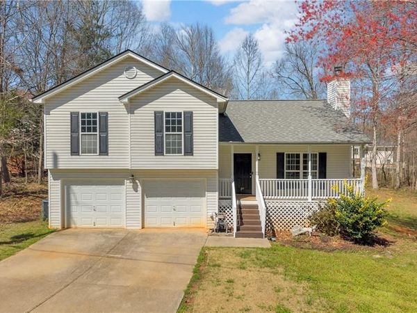 910 Ivy Hills Circle, Mount Airy, GA 30563