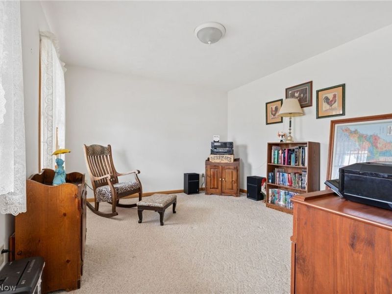 2186 Woodline Avenue SW, North Lawrence, OH 44666 Photo 10