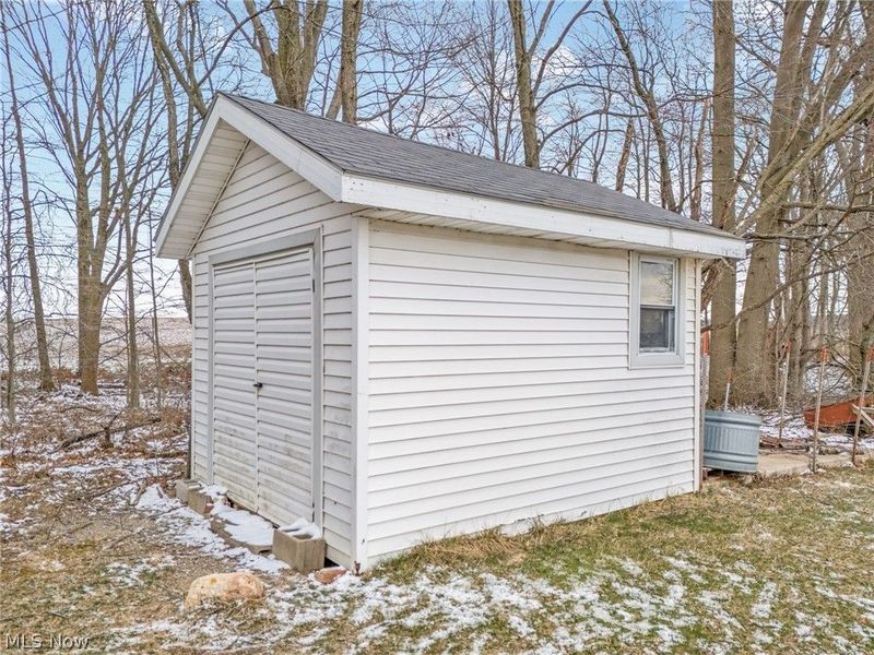 2186 Woodline Avenue SW, North Lawrence, OH 44666 Photo 44