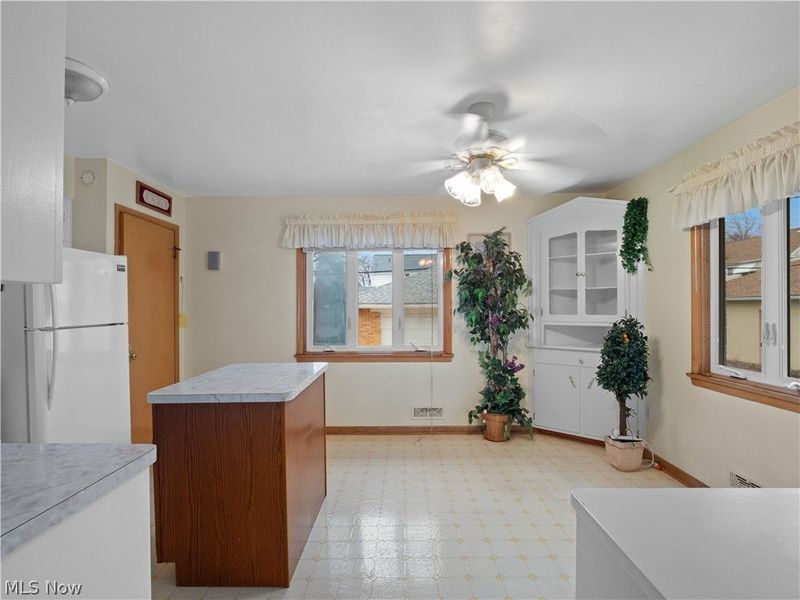 3406 Marioncliff Drive, Parma, OH 44134 Photo 11