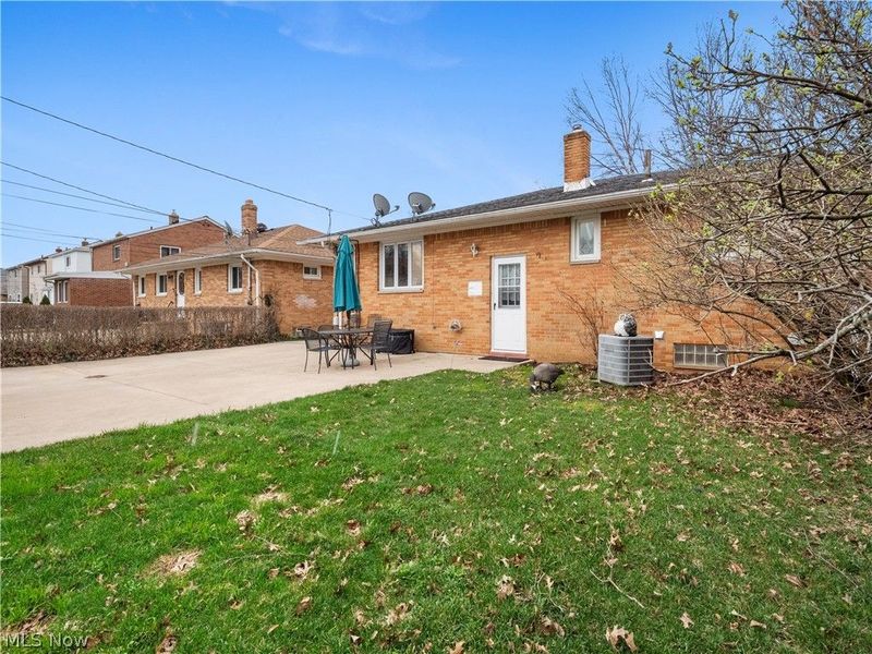 3406 Marioncliff Drive, Parma, OH 44134 Photo 4