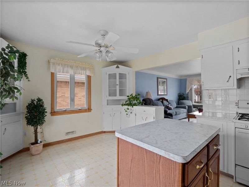 3406 Marioncliff Drive, Parma, OH 44134 Photo 7