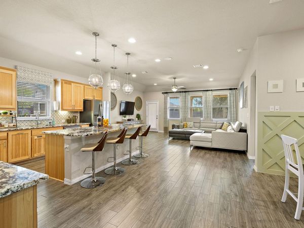 202 Simmental LOOP, Hutto, TX 78634
