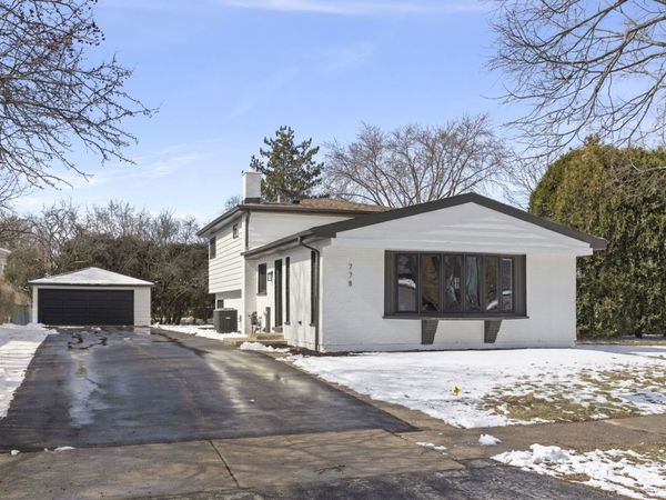 778 Barberry Road , Highland Park, IL 60035