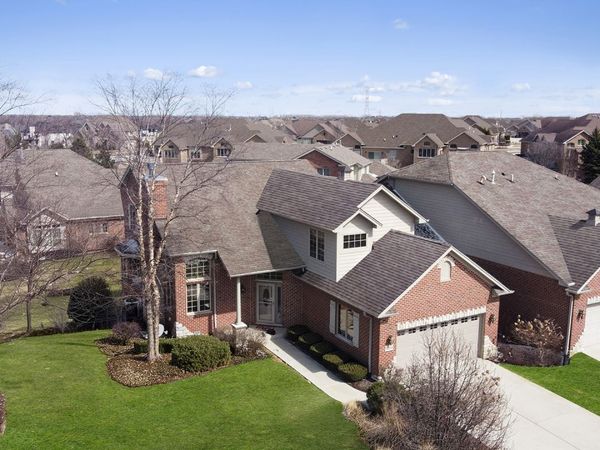 9234 Cloister Court , Frankfort, IL 60423