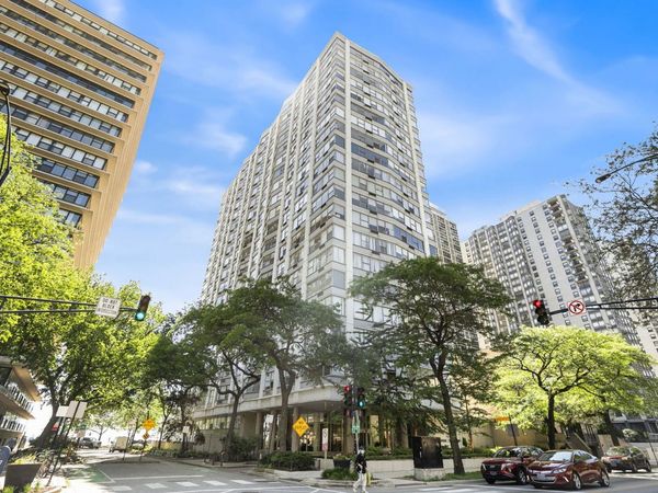 5757 N Sheridan Road , Unit 19B, Chicago, IL 60660