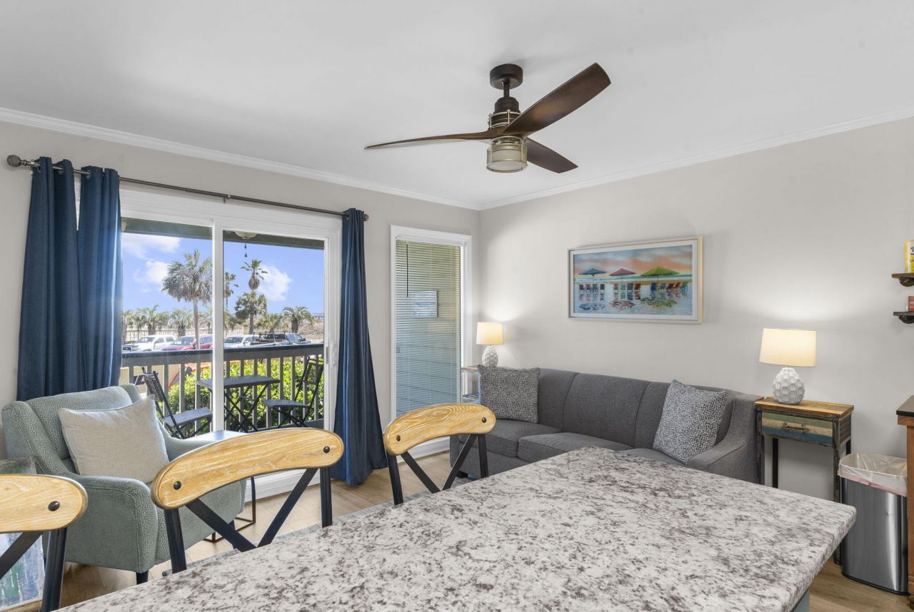 1300 Ocean Boulevard Photo 11