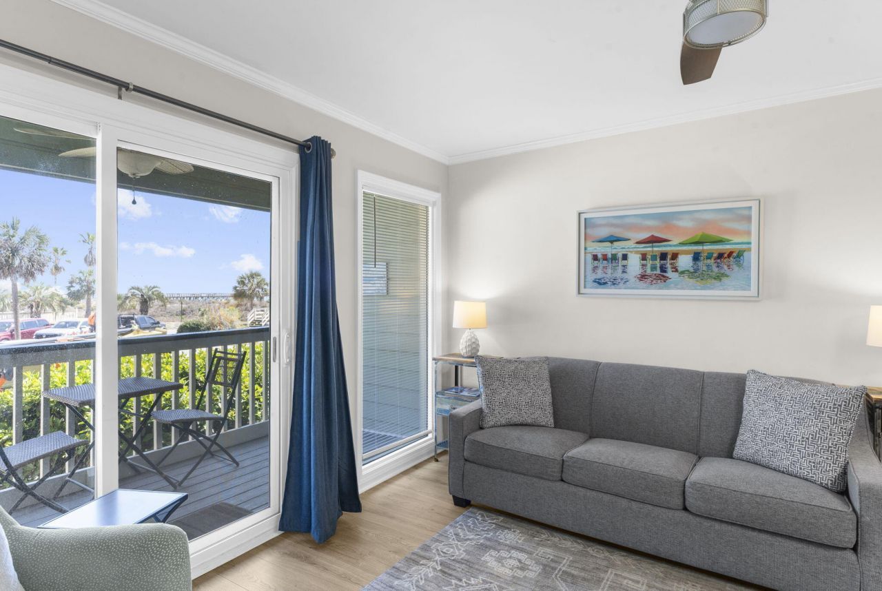 1300 Ocean Boulevard Photo 14