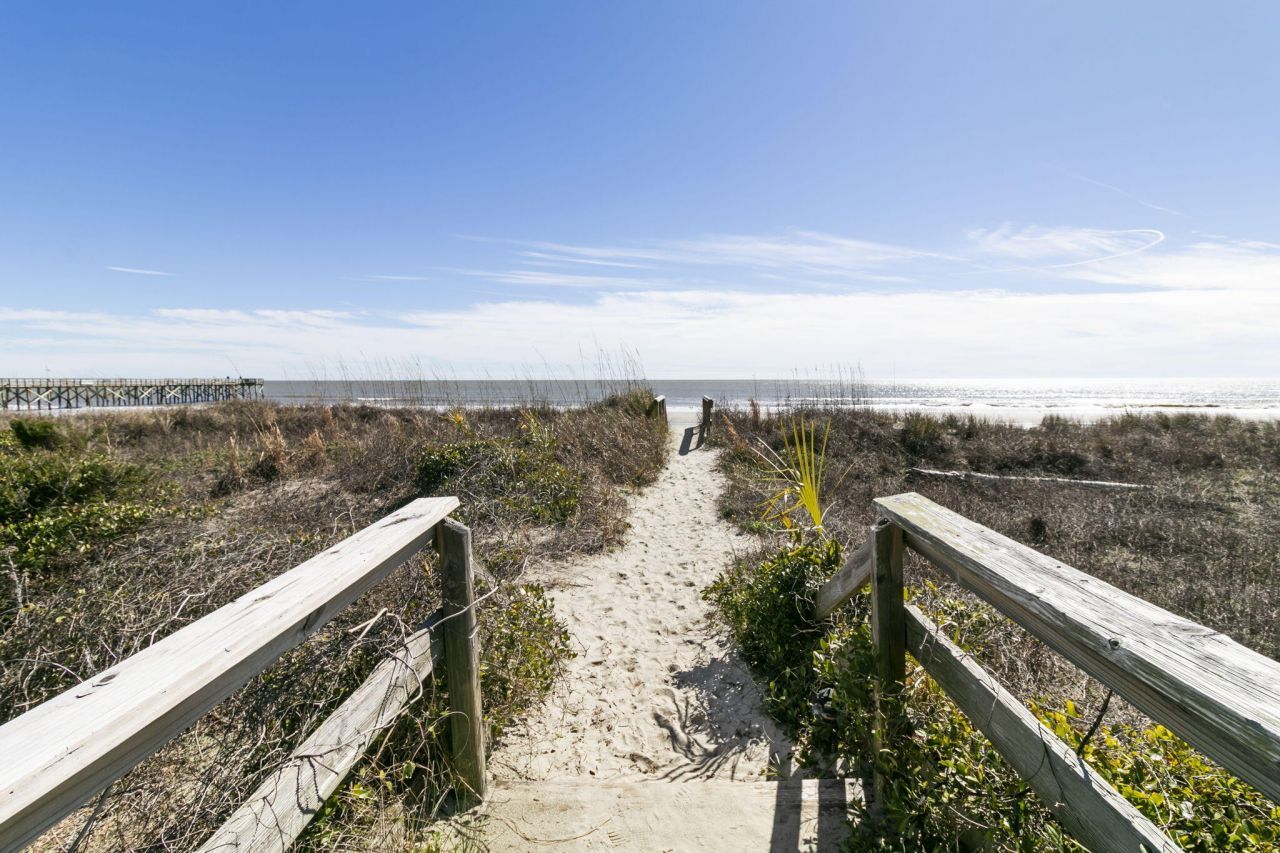 1300 Ocean Boulevard Photo 27