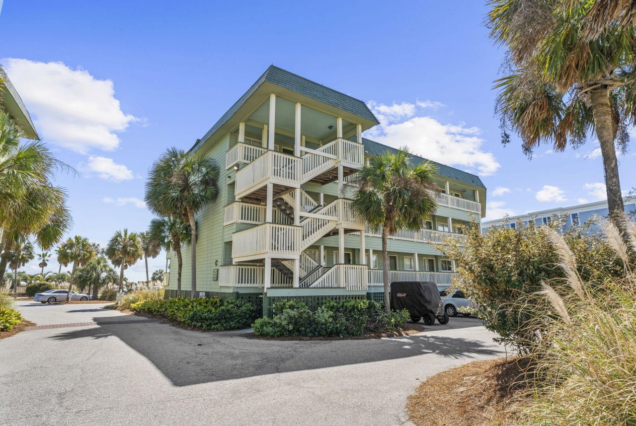 1300 Ocean Boulevard Photo 32