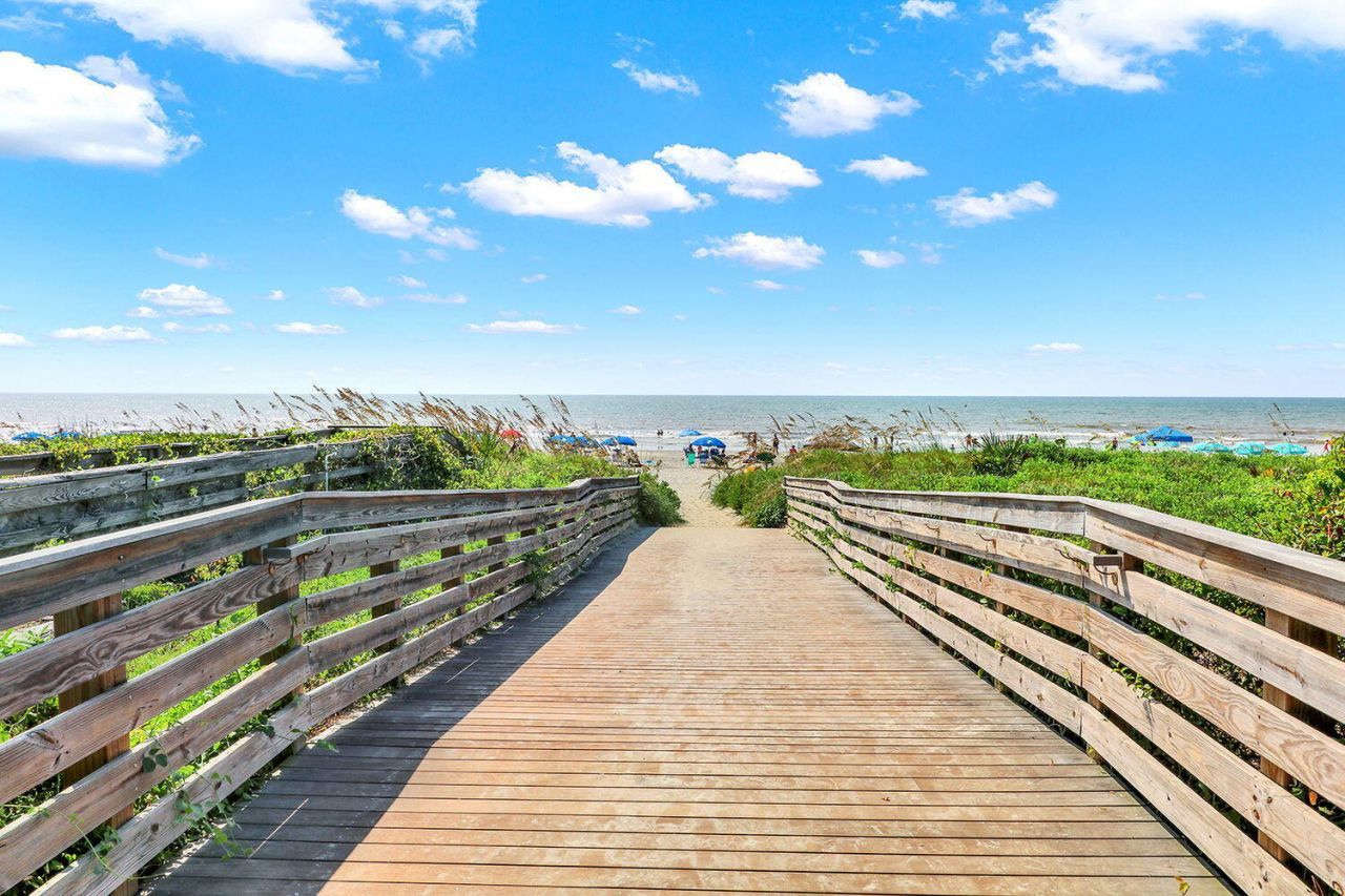 1300 Ocean Boulevard Photo 36