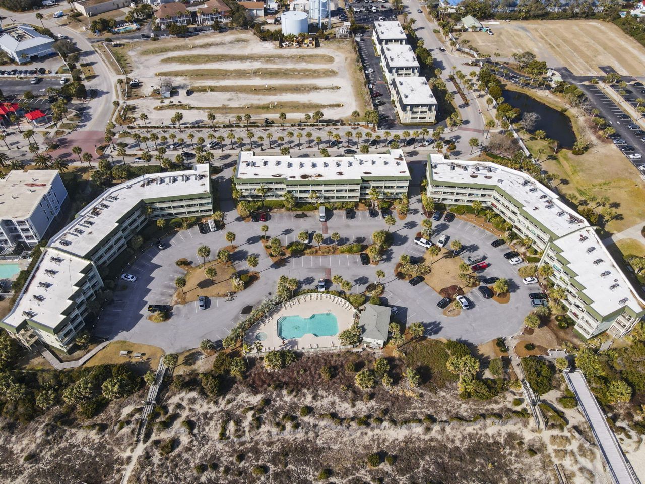 1300 Ocean Boulevard Photo 41