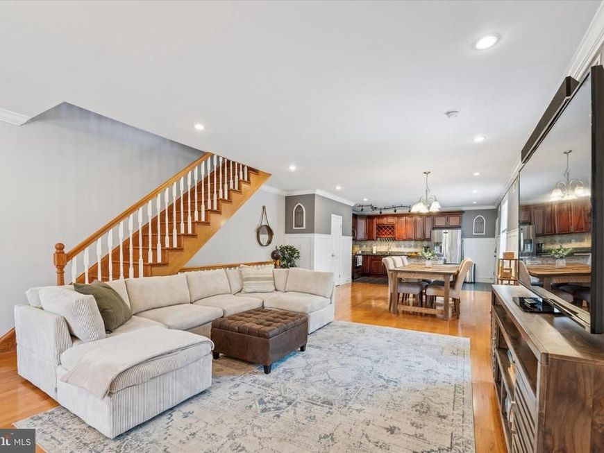 1639 S 19th Street, Philadelphia, PA 19145 Main Photo