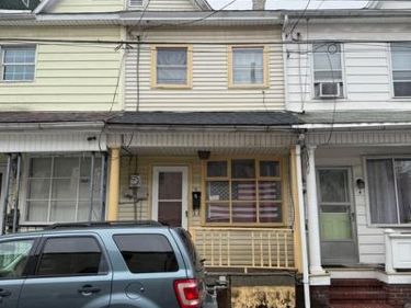 6 S FRANKLIN STREET, SHAMOKIN, PA 17872