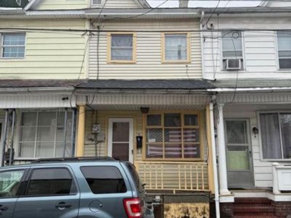 6 S FRANKLIN STREET , SHAMOKIN, PA 17872