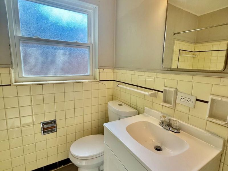 1639 Anita Place, Cincinnati, OH 45237 Photo 8