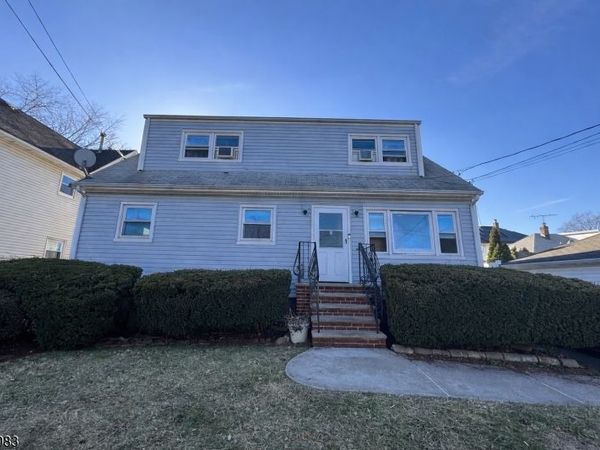 1694 Rutherford St, Rahway, NJ 07065