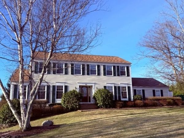 11 Beechnut Dr, Washington, NJ 07853