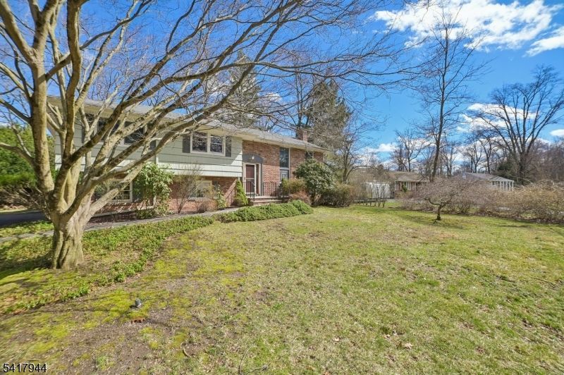 67 Sun Valley Way, Morris Plains, NJ 07950 Main Photo