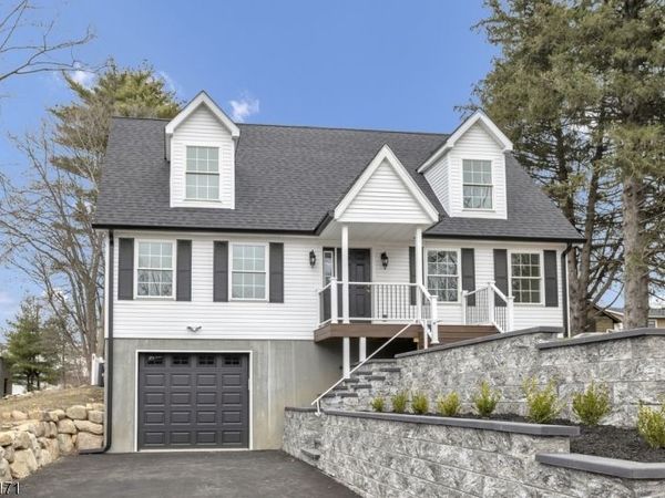 5 Cooks Rd, Denville, NJ 07834