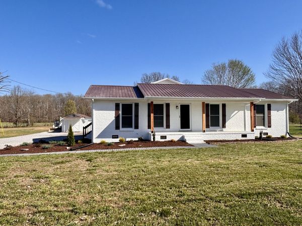 330 Dearman St , Smithville, TN 37166