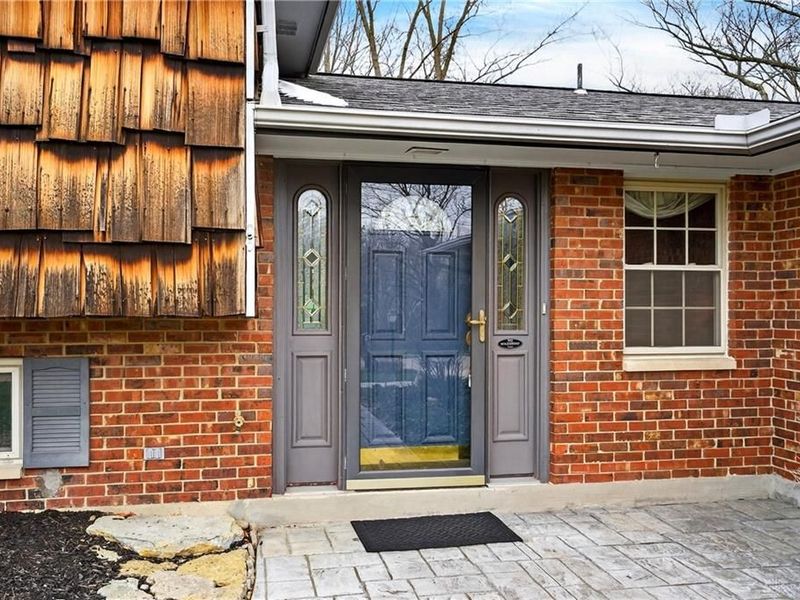 1547 Ambridge Road, Centerville, OH 45459 Photo 3