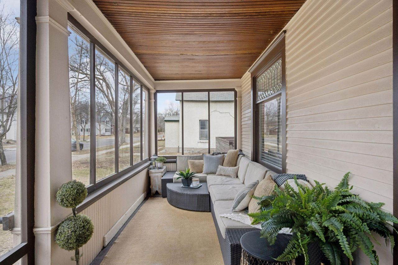 222 3rd Avenue NE Saint Cloud, MN 56304