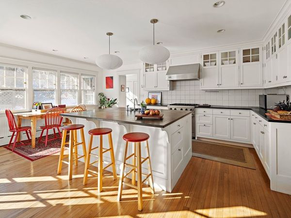 33 Lombard Rd, Arlington, MA 02476