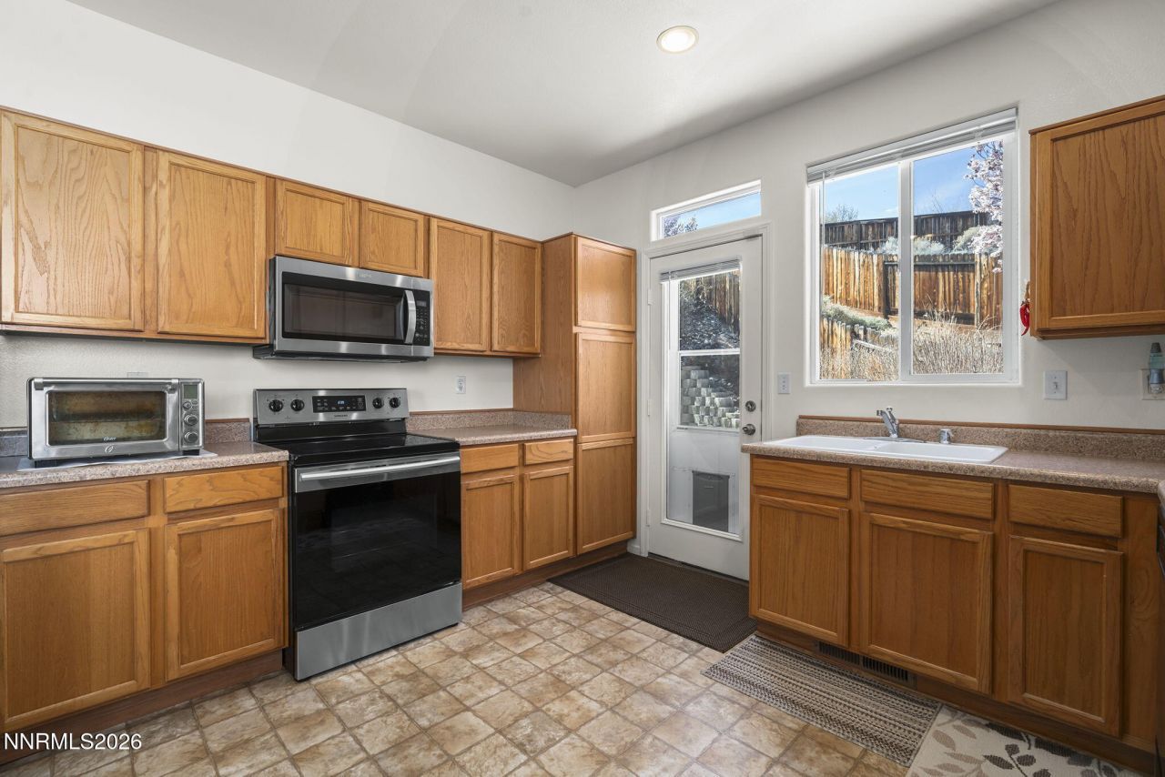 5941 Sapphire Ridge Court, Reno, NV 89523 Photo