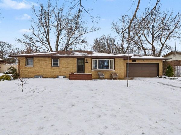 1829 Nash Drive, St. Joseph, MI 49085