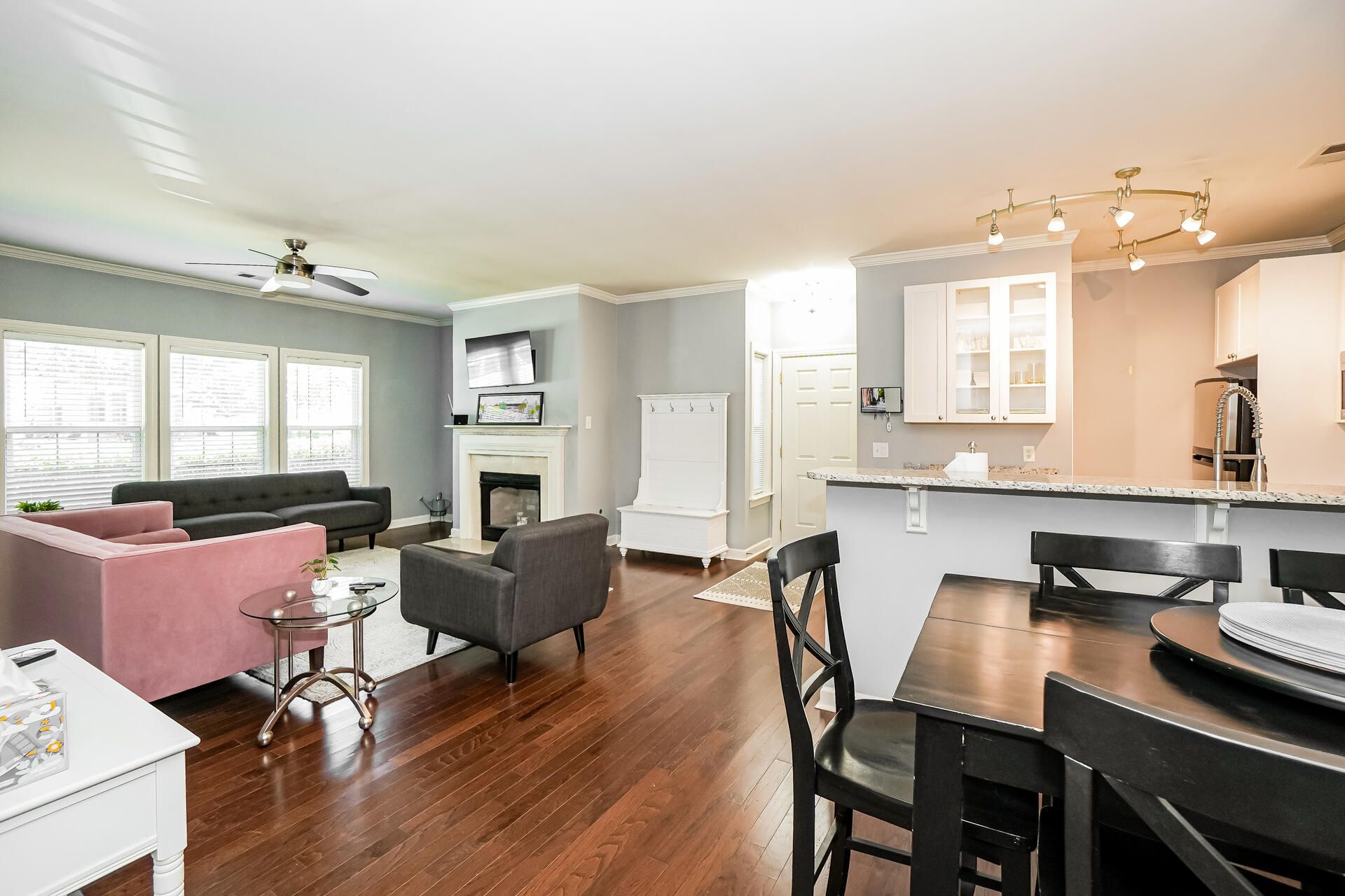 1202 Grove Park Drive Photo 6