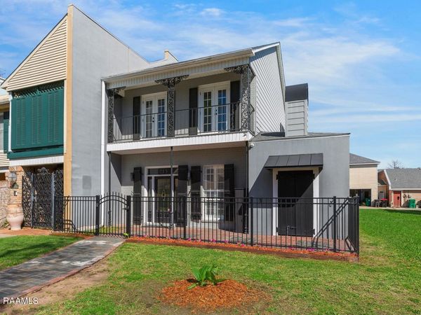 215 Ursuline Street , Lafayette, LA 70506
