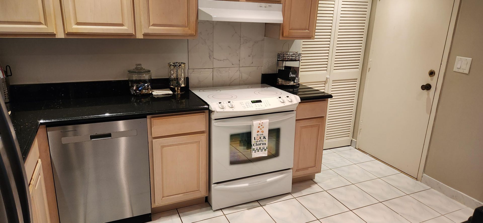 405 N Ocean Boulevard, Unit 1507, Pompano Beach, FL 33062 Photo