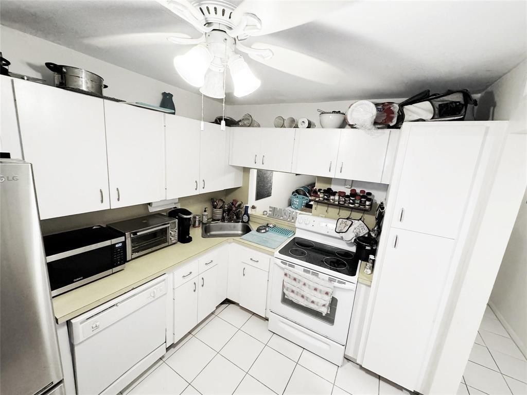 3200 Holiday Springs Boulevard, Unit 3-304, Margate, FL 33063 Photo