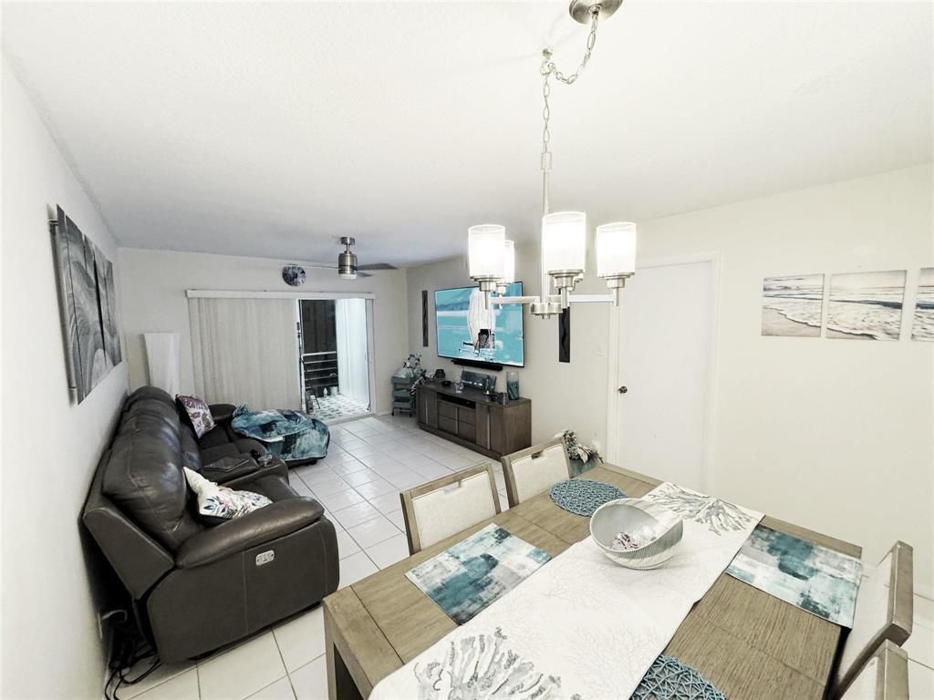 3200 Holiday Springs Boulevard, Unit 3-304, Margate, FL 33063 Photo