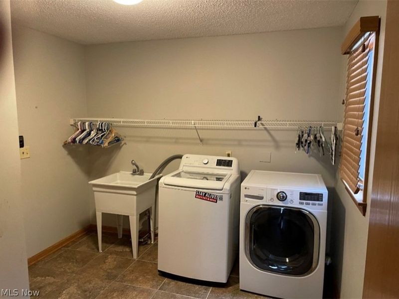 181 Talsman Drive, Unit B, Canfield, OH 44406 Photo 12