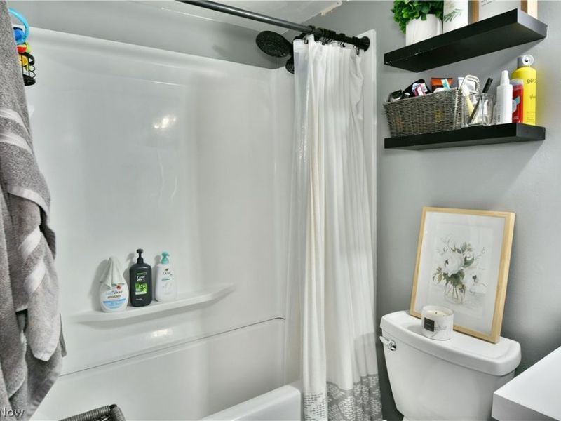 3040 N River Road NE, Unit H20, Warren, OH 44483 Photo 20