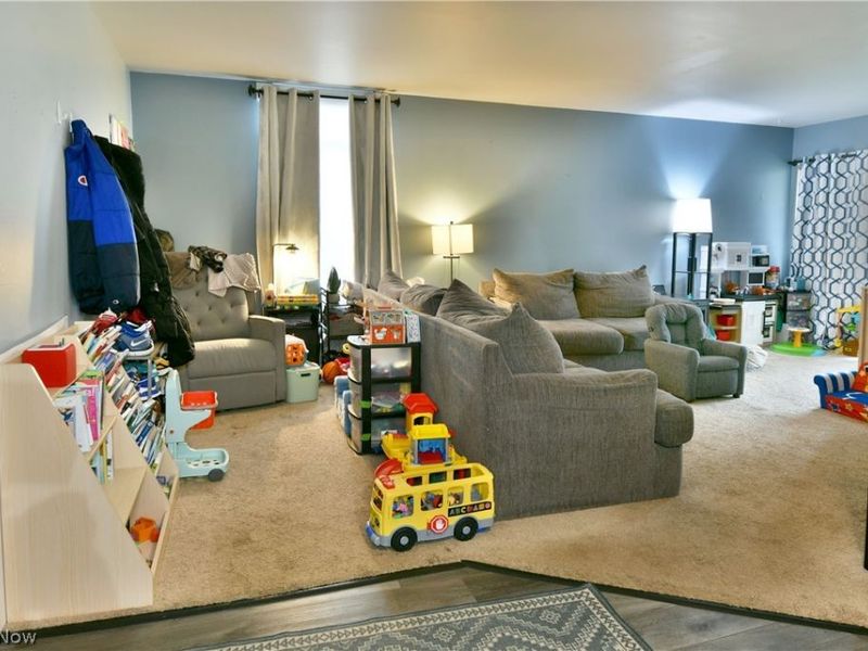 3040 N River Road NE, Unit H20, Warren, OH 44483 Photo 24